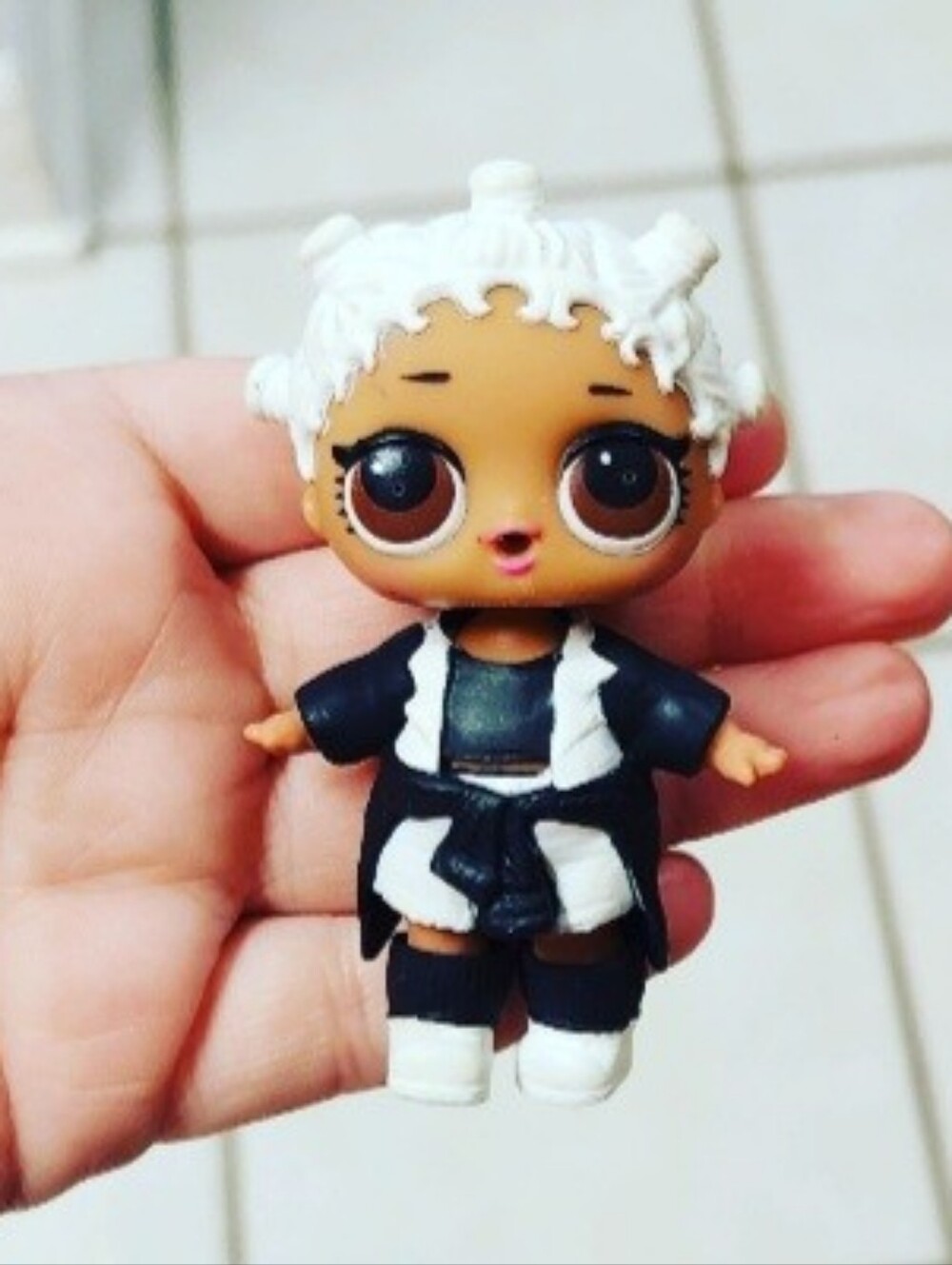 MGA LOL Surprise Dolls Series 1 Fresh